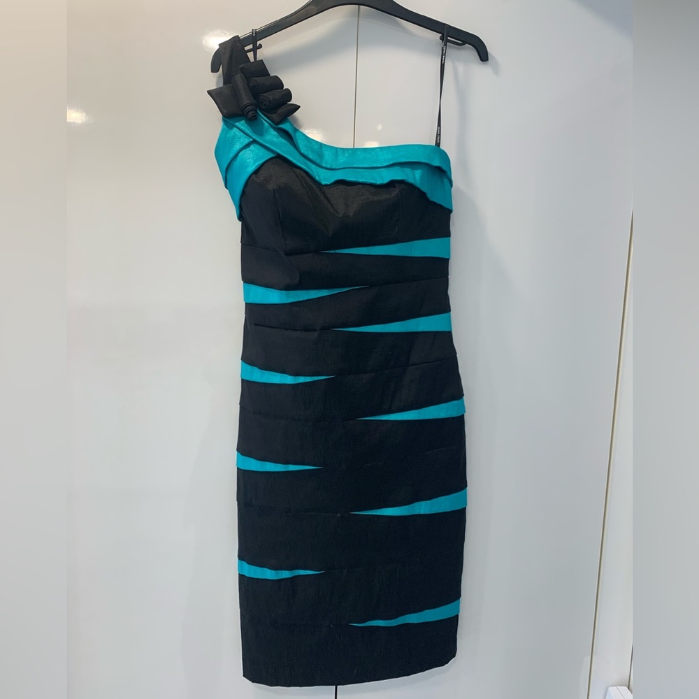 Frank Lyman Design Dress, one shoulder